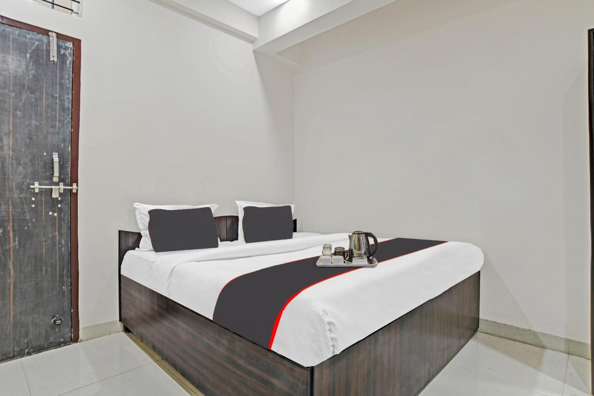 Hotel O Dream Palace Indore Exteriör bild