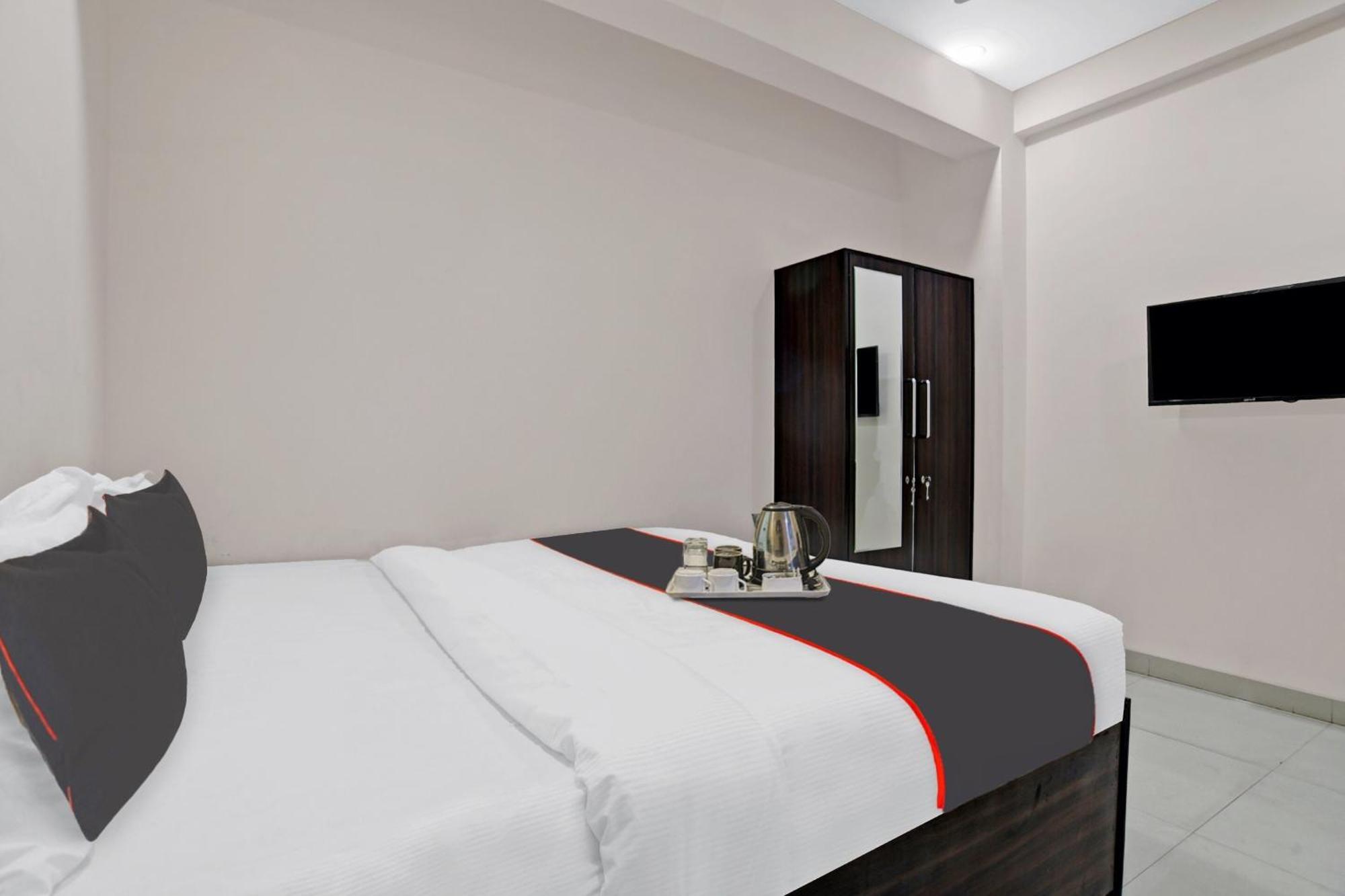 Hotel O Dream Palace Indore Exteriör bild